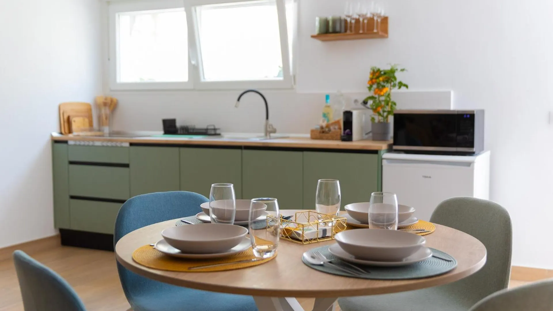 Casa Lima - Spacious Souterrain Studio Close To The Beach Torremolinos Appartamento