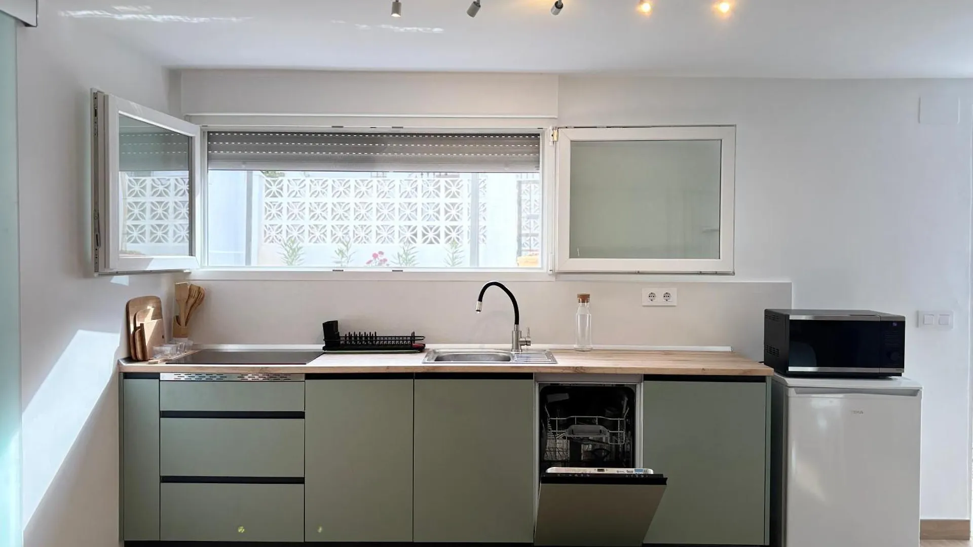 Apartment Beach Loft With Holiday Vibes Torremolinos